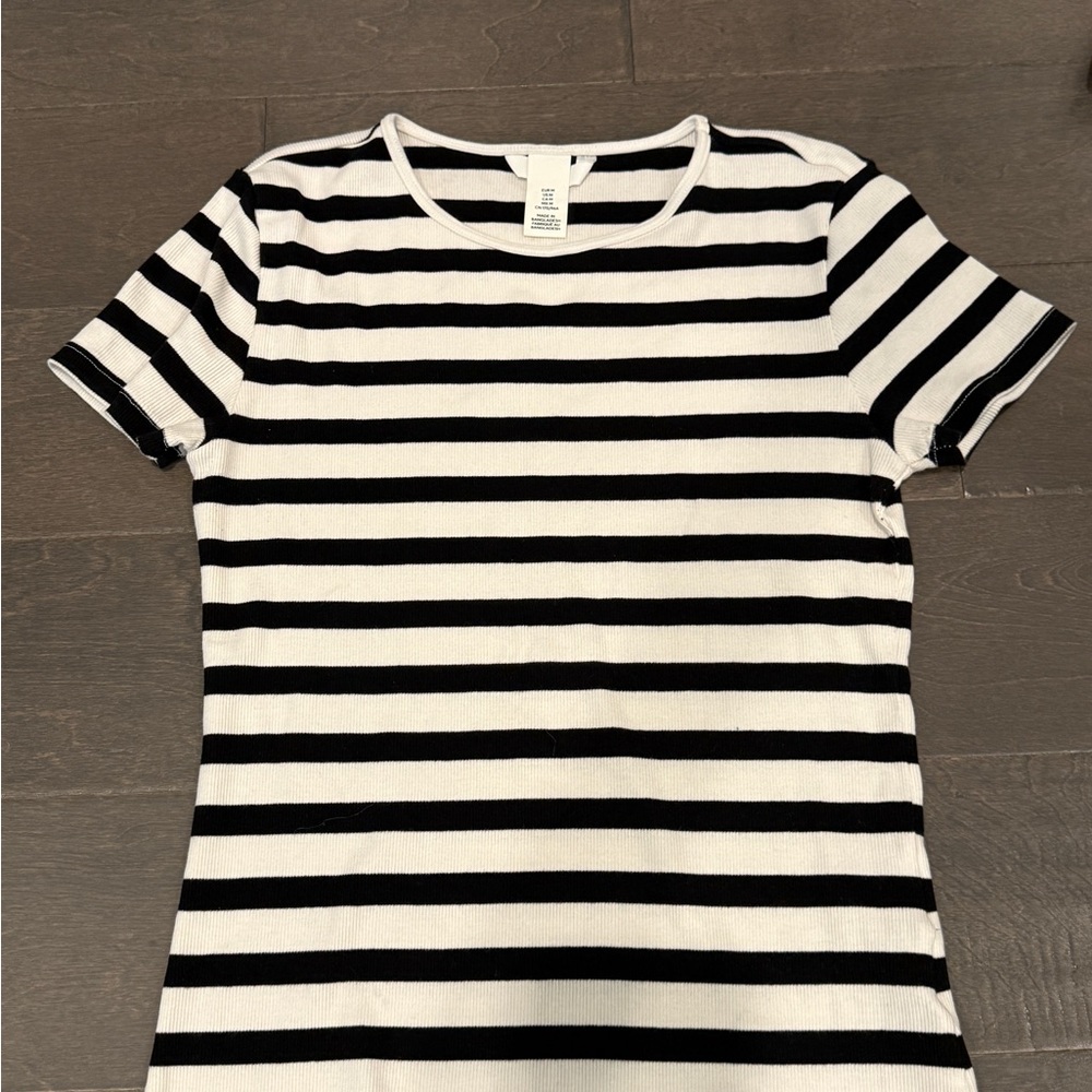 H&M Black and White Striped Women's Top